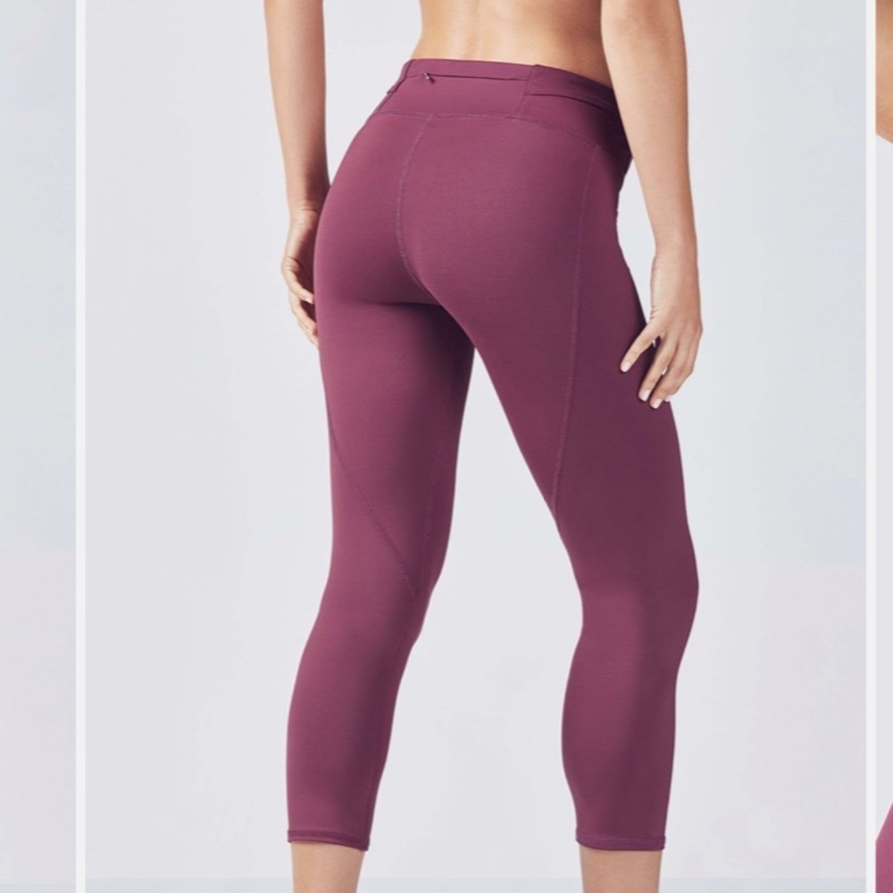 Fabletics Gia Powerlite Capri. Cabernet. Size Medium.